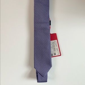 Hugo Boss silk tie